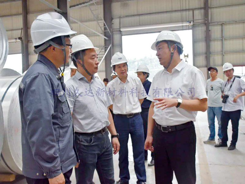 四川省總工會領導帶隊到廣元開展“送清涼”活動